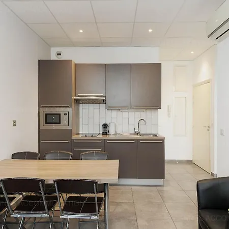 Appartement Aout 11 *