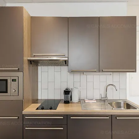 Appartement Aout 11 *